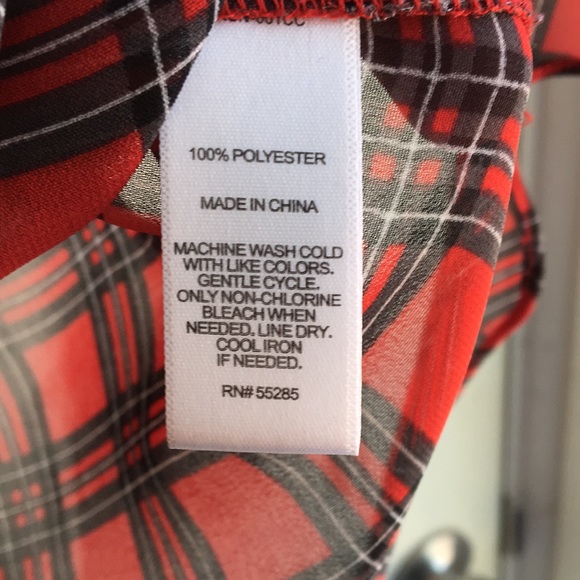 Express Red Plaid Silky Short Sleeve Top - Picture 4 of 5